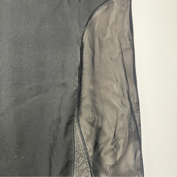 BCBGeneration Black Mesh Stretchy Mini Skirt w/ Back Zipper - Picture 6 of 8